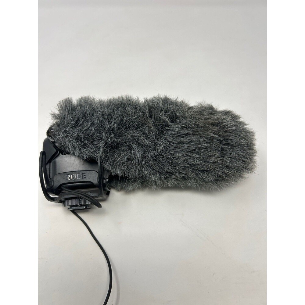 RODE VideoMic Pro Shotgun Camera Microphone w/ DeadCat Windshield Tested Works